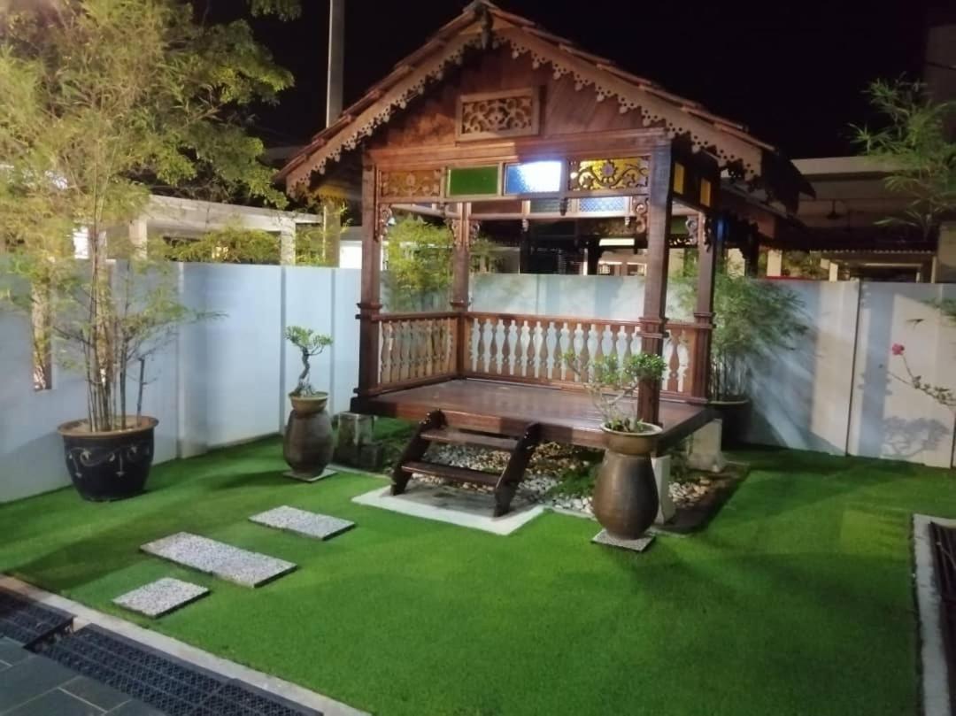 Dhuha Holiday home Kampong Kerubong