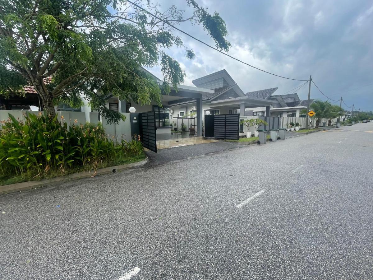 Dhuha Holiday home Kampong Kerubong