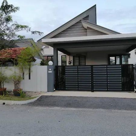 Dhuha Homestay Kampong Kerubong Exterior photo